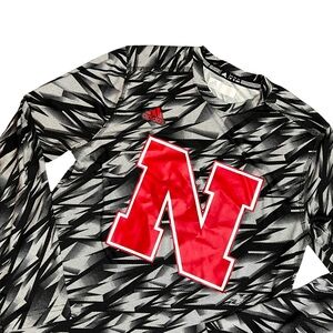 Adidas Nebraska Cornhuskers Climilite Long sleeve shirt. Men’s‎ size Medium